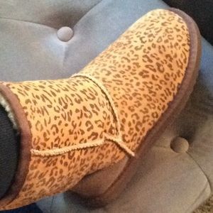 UGG AUSTRALIA cheetah
